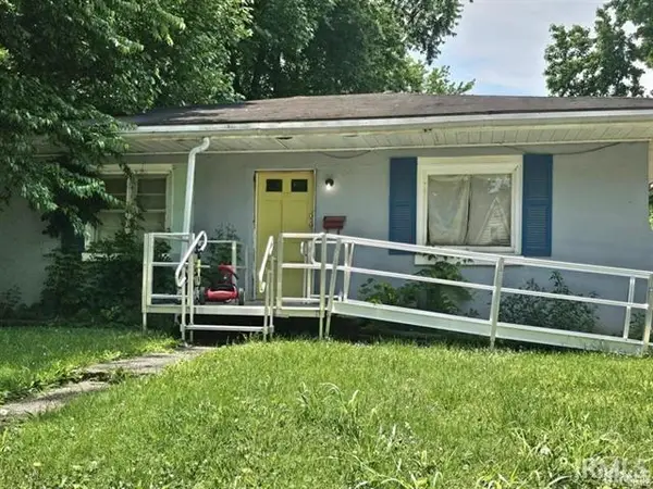 1521 Ravenswood Drive, Evansville, IN 47714