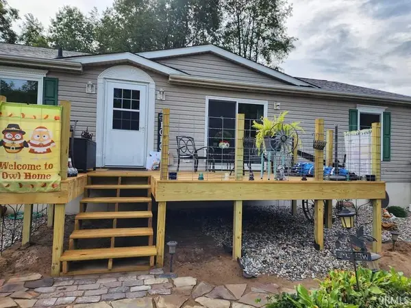 7695 S 200, North Judson, IN 46366