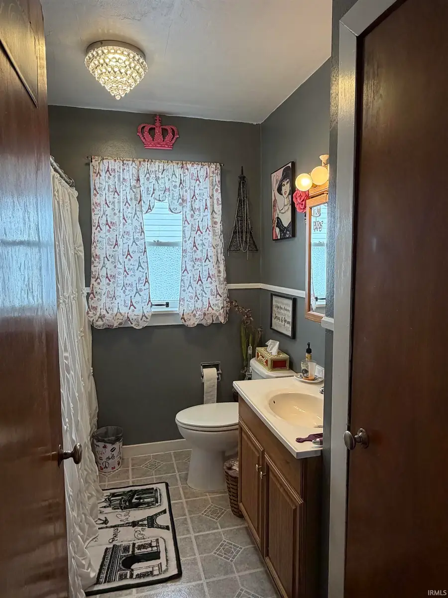 558 E Swayzee Street, Marion, IN 46952 - #2