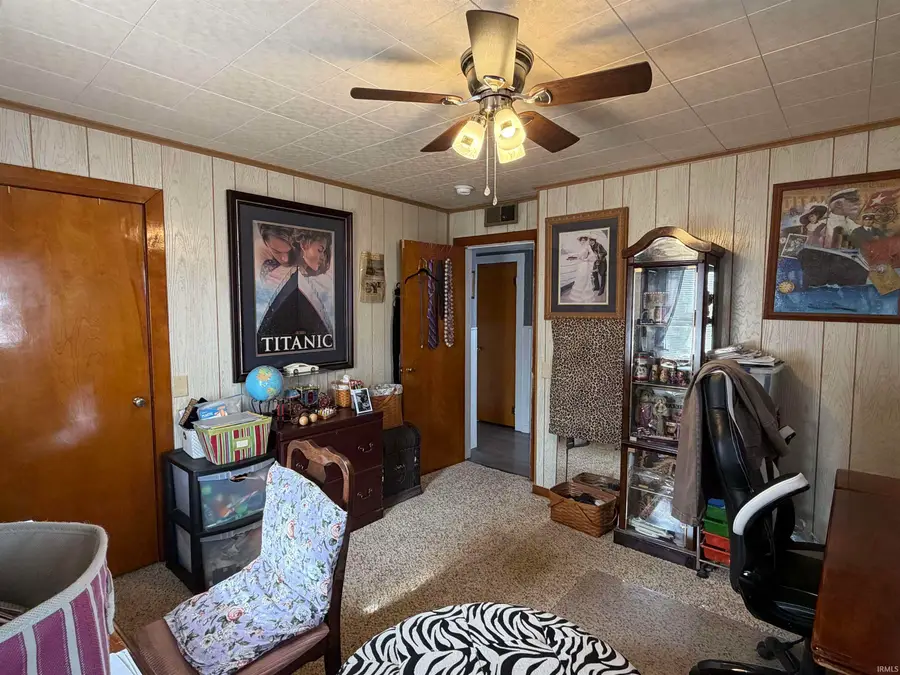 558 E Swayzee Street, Marion, IN 46952 - #3