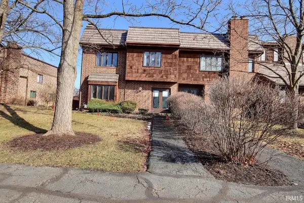 6736 Covington Creek Trail, Fort Wayne, IN 46804