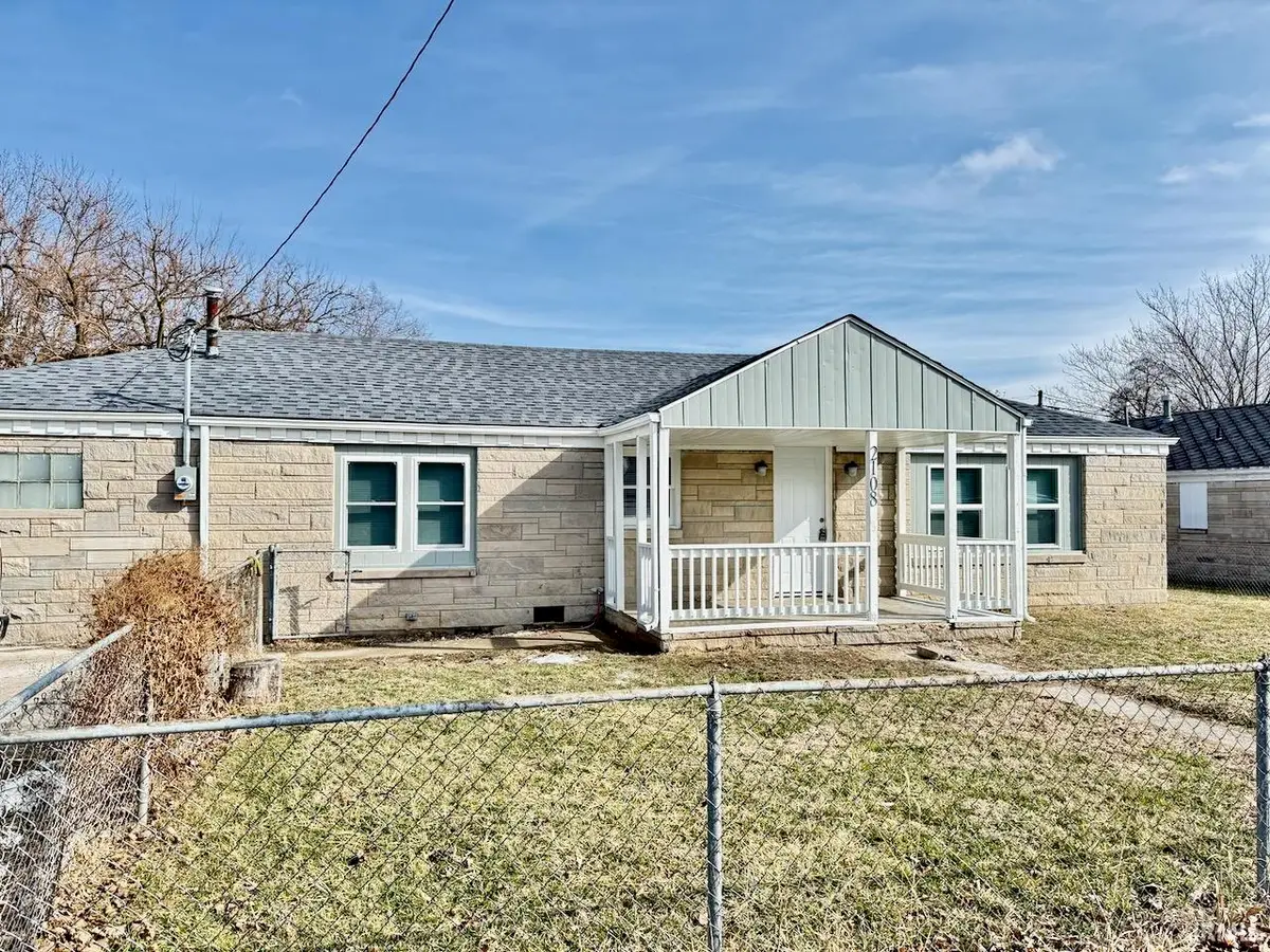 2108 S Grant Street, Muncie, IN 47302 - #1