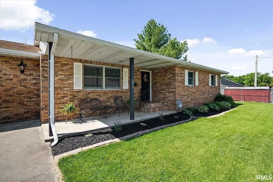 203 E Franklin Street, Bridgeport, IL 62417 - #2