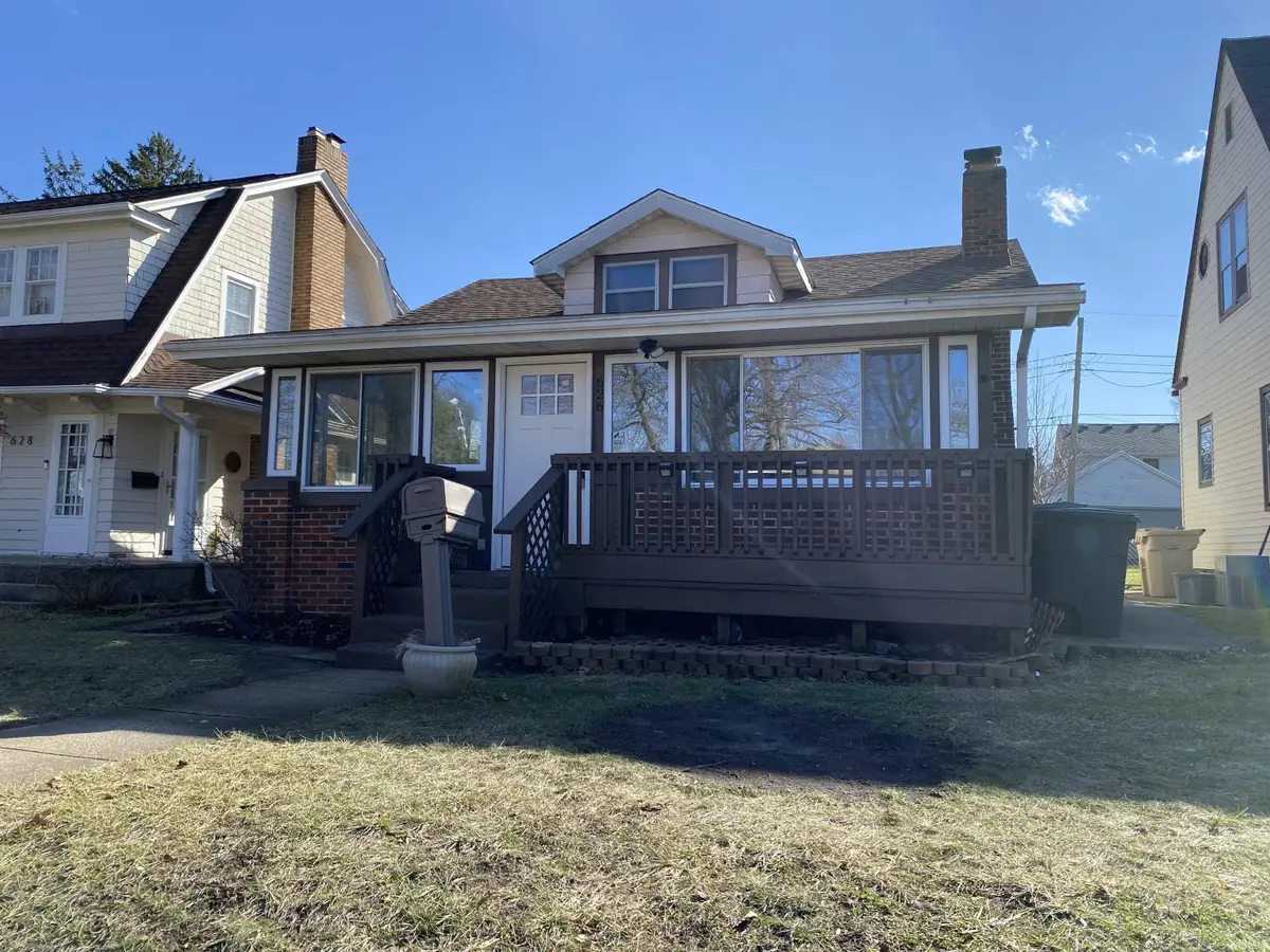 626 E Irvington Avenue, South Bend, IN 46614 - #1