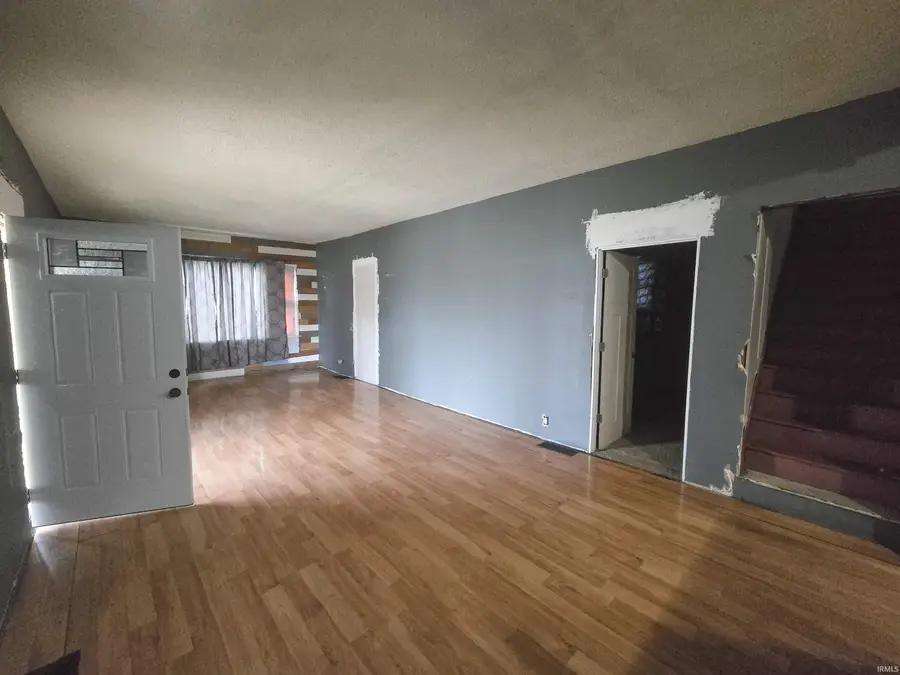 216 N 7th Street, Summitville, IN 46070 - #2