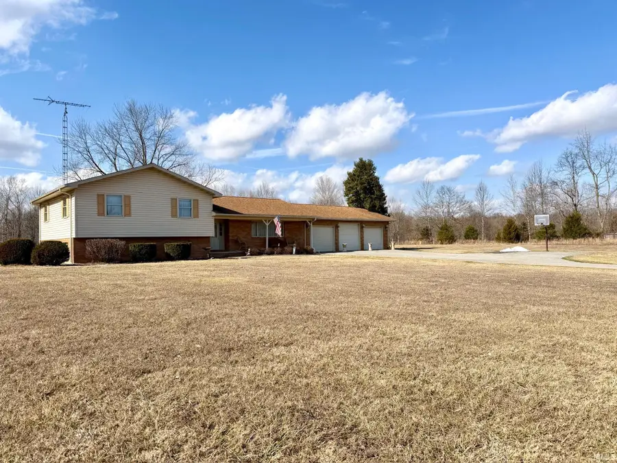5667 Leesville Road, Bedford, IN 47421 - #3