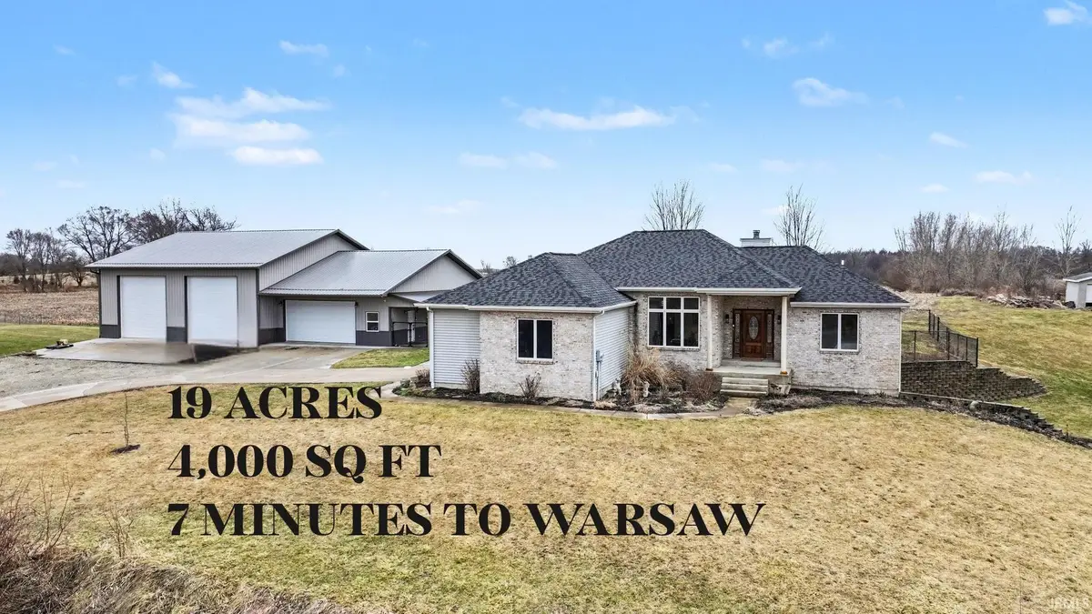 4715 W 200 South Road, Warsaw, IN 46580 - #1