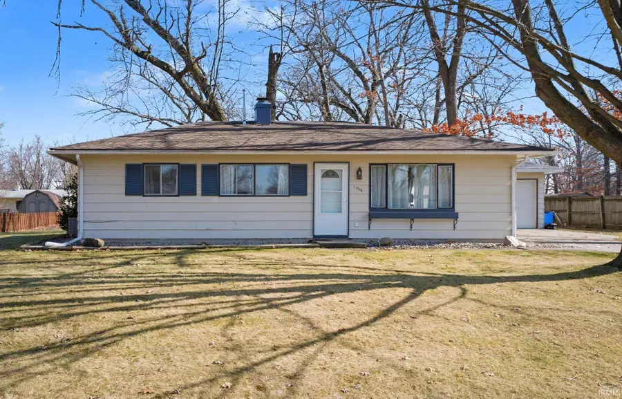 1906 Robin Drive, Warsaw, IN 46580 - #2