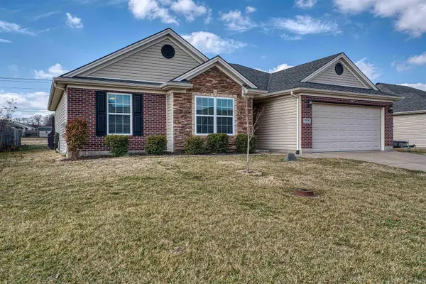 9330 Hedgewood Court, Evansville, IN 47725