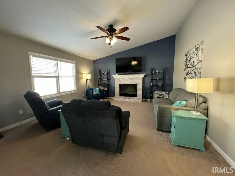 9512 W Thurston Court, Yorktown, IN 47396 - #3
