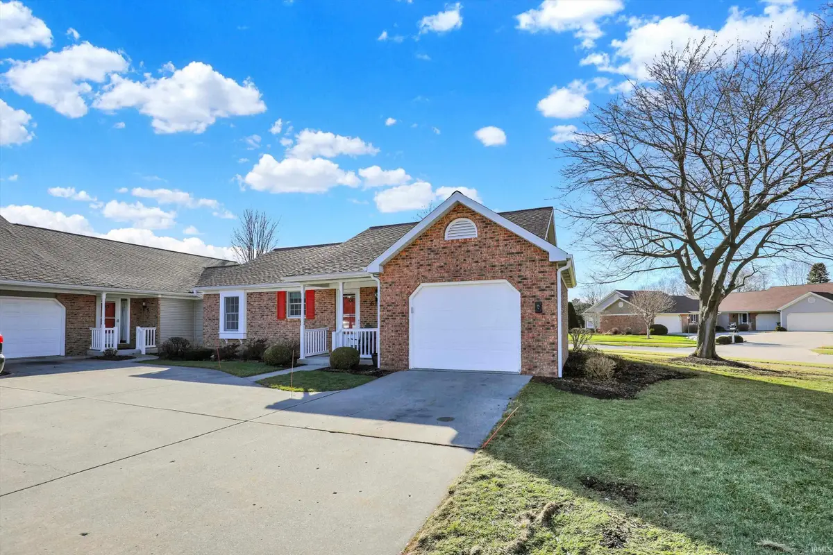 1409 Pembroke Circle #6, Goshen, IN 46526 - #1