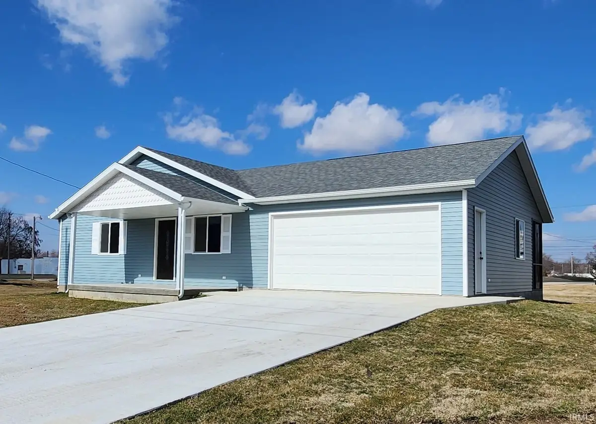 502 W Sycamore Street, Washington, IN 47501 - #1