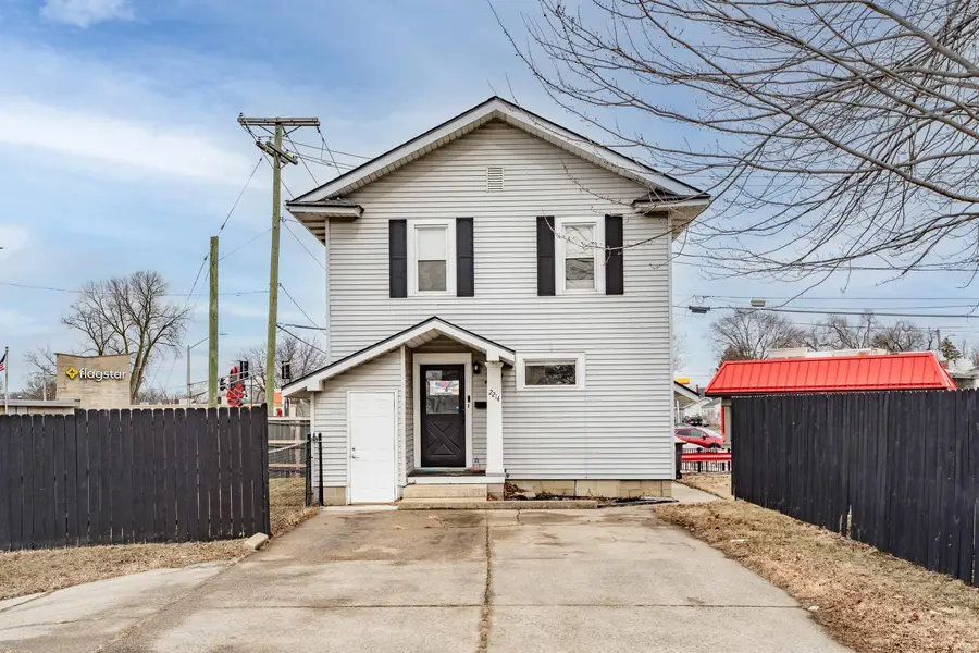 2214 Sherman Boulevard, Fort Wayne, IN 46808 - #2