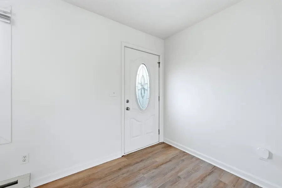 755 E Wendell Jacob Avenue, Angola, IN 46703 - #3