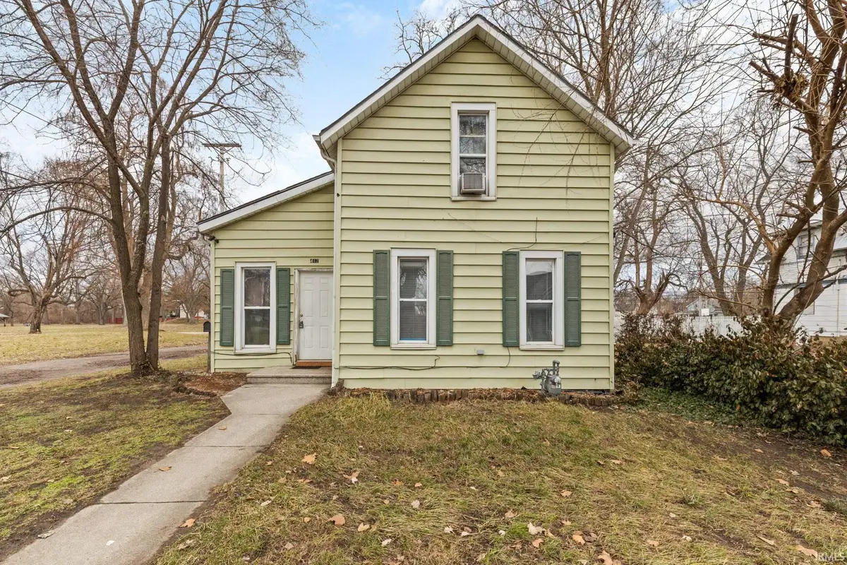 412 W Washington Street, Elkhart, IN 46516 - #1