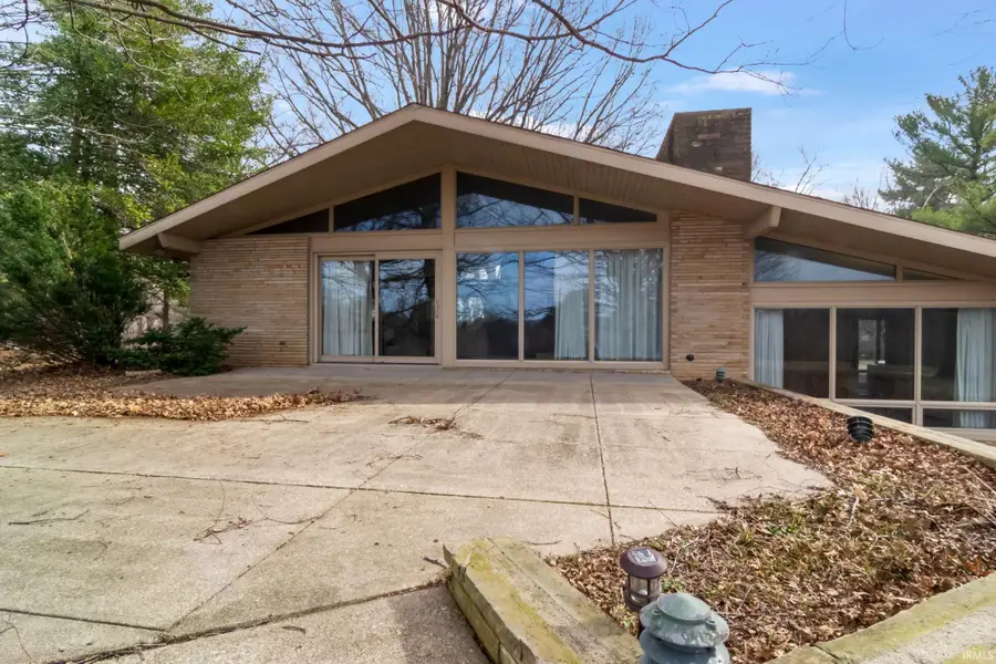 414 W Riverwood Drive, Petersburg, IN 47567 - #3