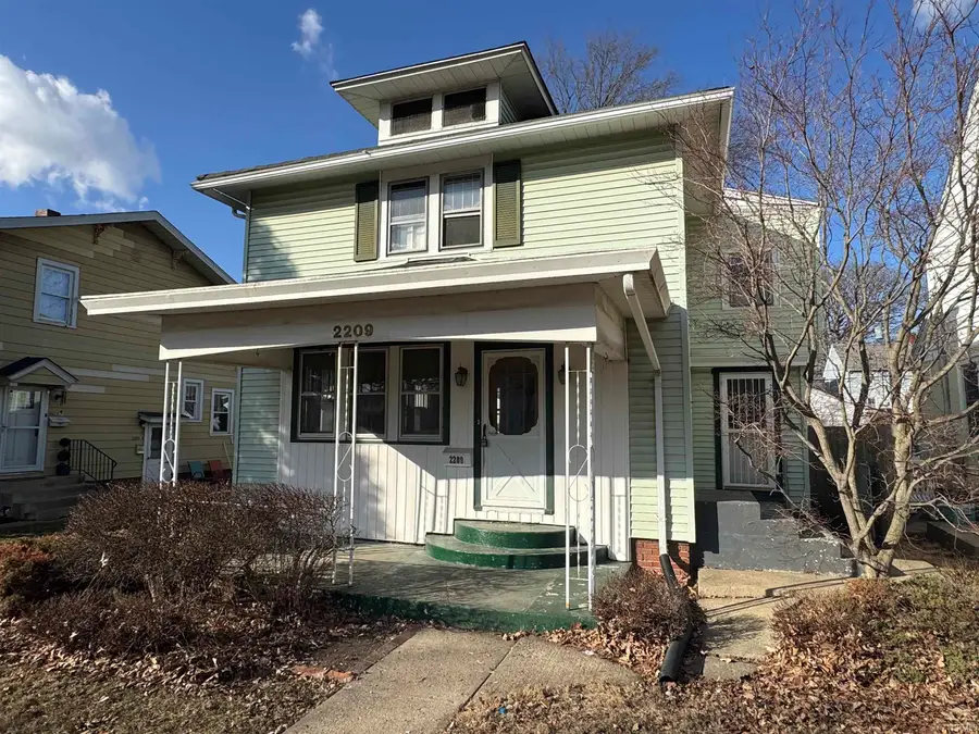 2209 Curdes Avenue, Fort Wayne, IN 46805 - #2