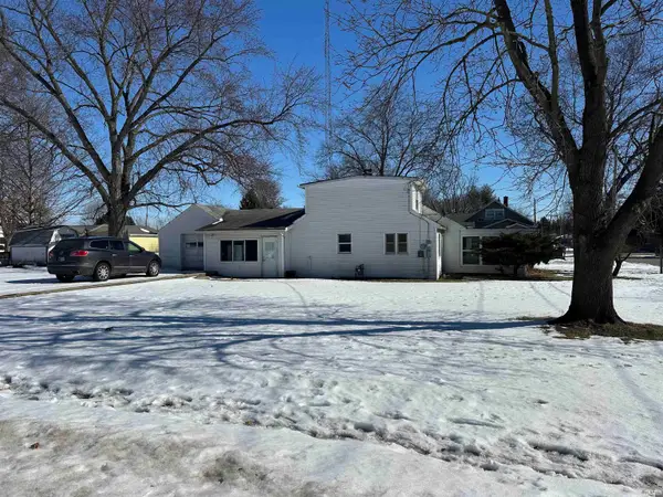 106 E Lewis Street, Culver, IN 46511