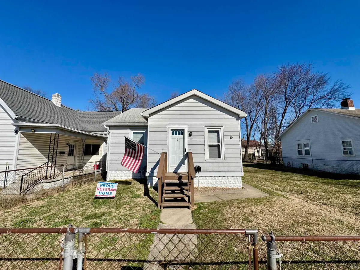 650 E Oregon Street, Evansville, IN 47711 - #1