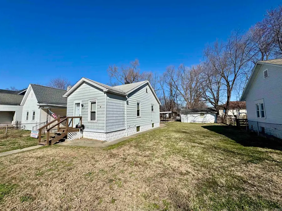 650 E Oregon Street, Evansville, IN 47711 - #2