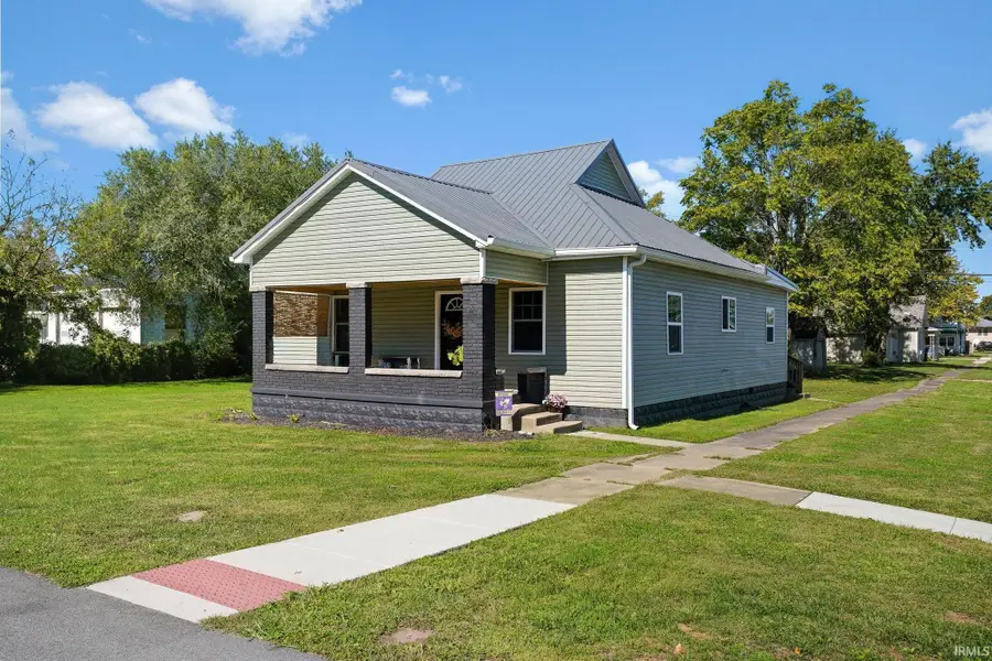 401 W Grissom Avenue, Mitchell, IN 47446 - #2