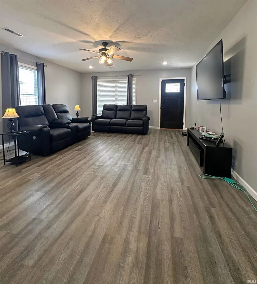 18 Wolf Street, Washington, IN 47501 - #2