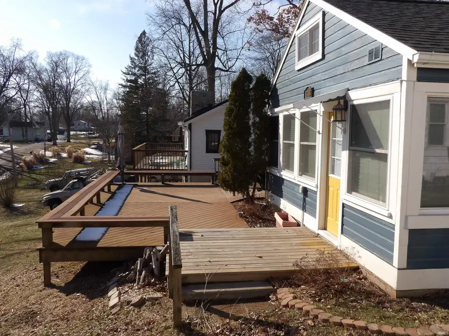 8388 E Asbury Lane, North Webster, IN 46555 - #2