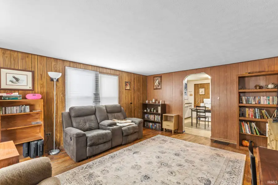 1613 S 10th Street, Goshen, IN 46526 - #2