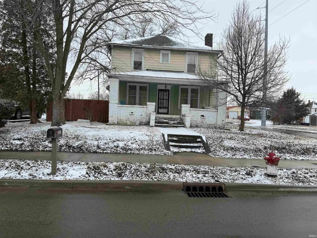 302 S Walnut Street, Hartford City, IN 47348 - #1
