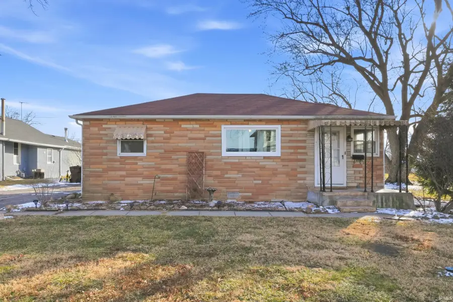 403 S Johnson Street, Garrett, IN 46738 - #3