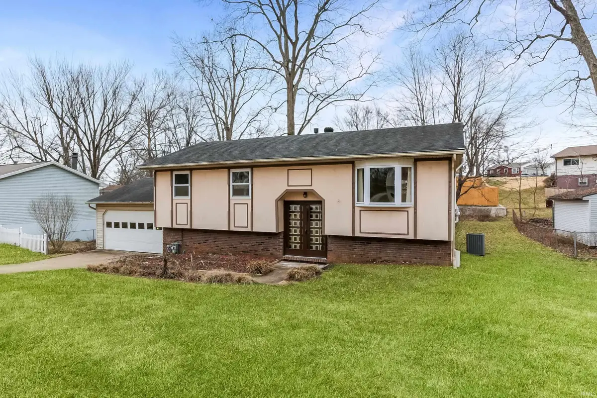 6677 Concord Drive, Newburgh, IN 47630 - #1