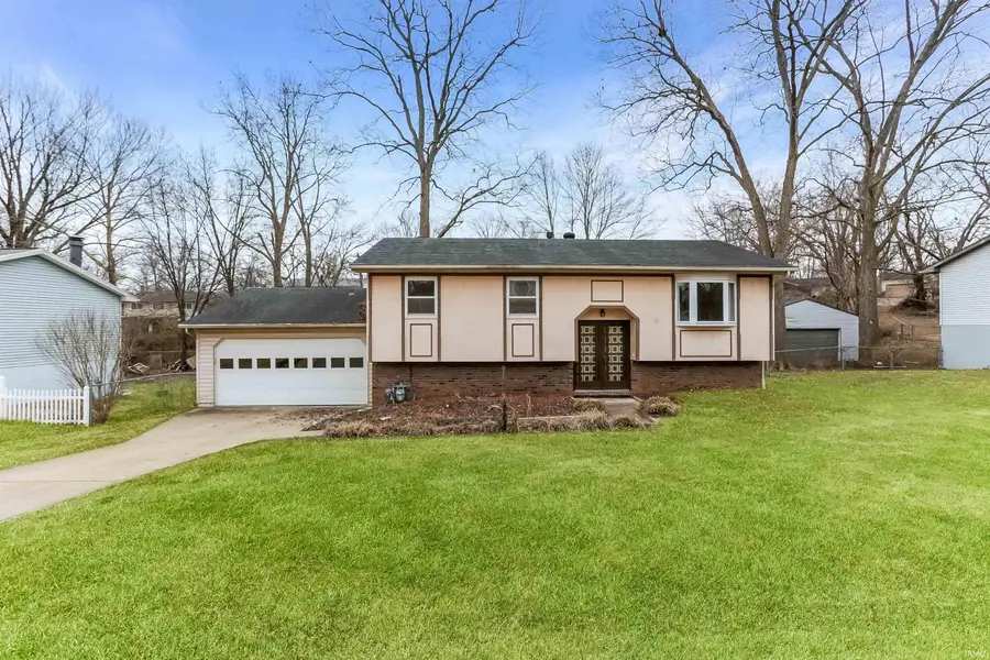 6677 Concord Drive, Newburgh, IN 47630 - #3