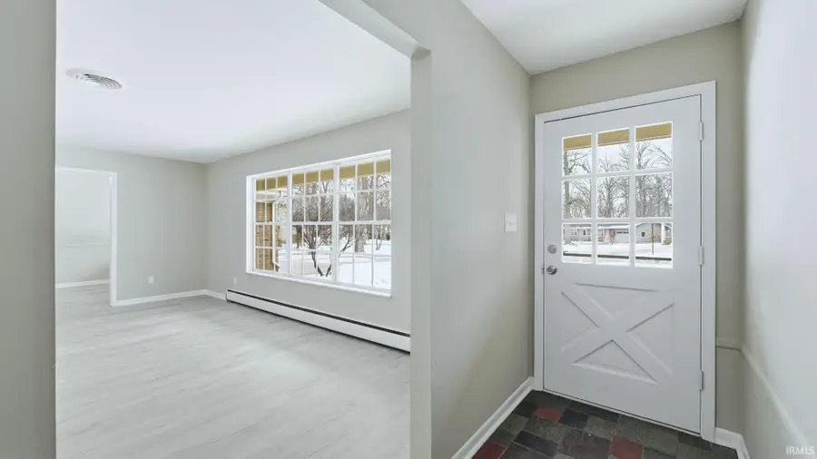 2927 Woodstock Court, Fort Wayne, IN 46815 - #3