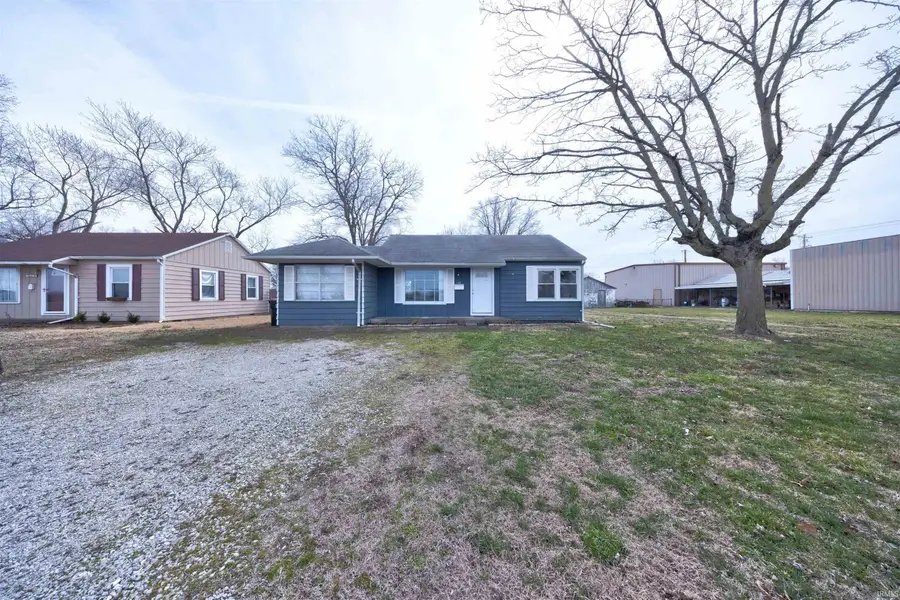 1112 E 4th Street, Mount Vernon, IN 47620 - #3