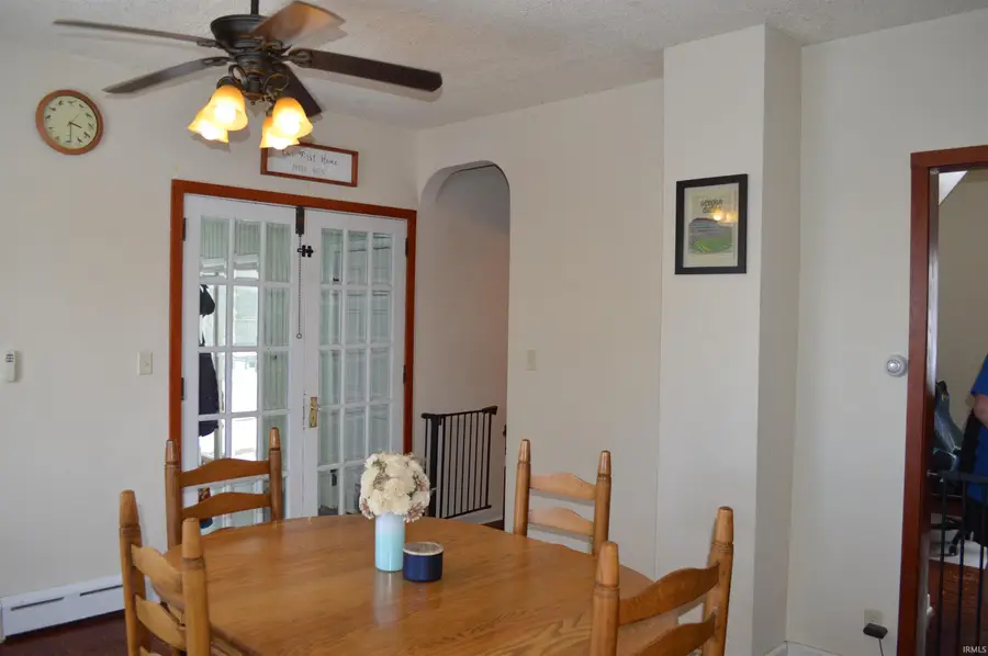 209 N Lake Street, Syracuse, IN 46567 - #2