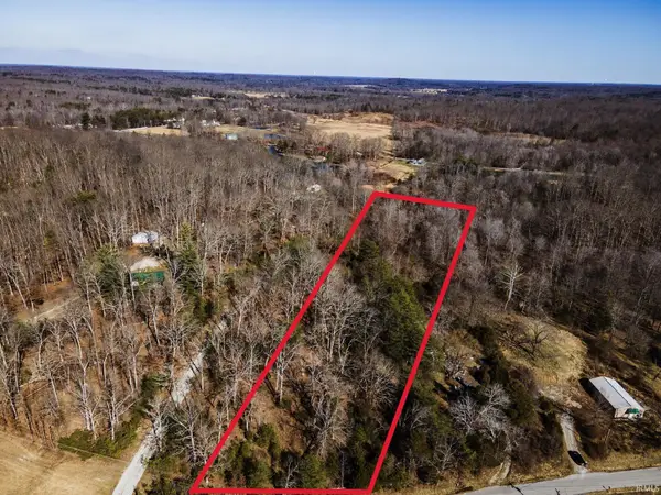 3002 Old State Road, Henryville, IN 47126