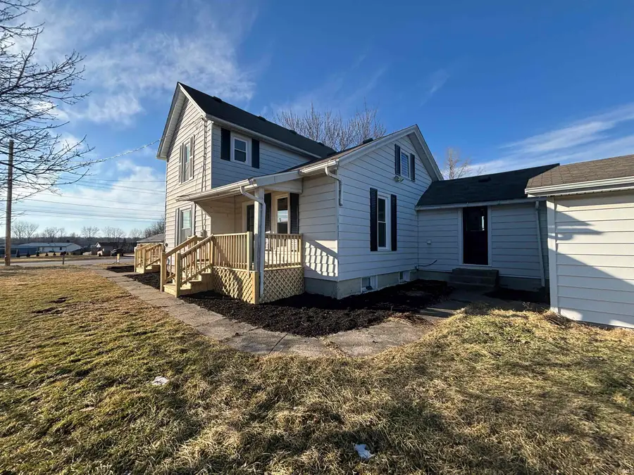 813 N Randolph Street, Garrett, IN 46738 - #2