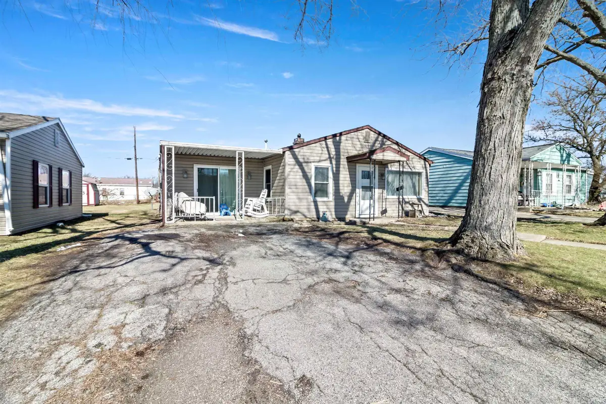 1113 E Grant Street, Marion, IN 46952 - #1