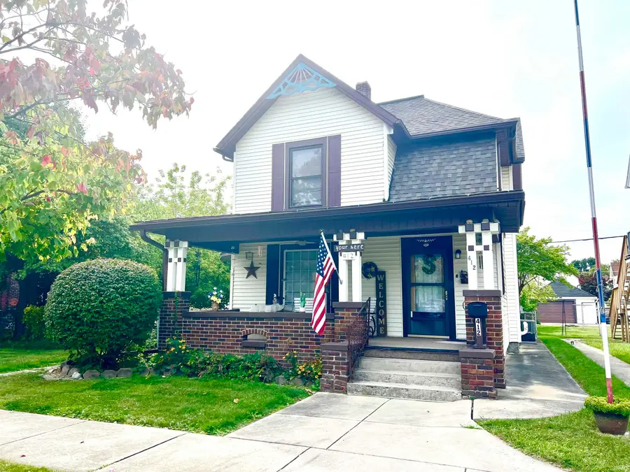 412 S Walsh Street, Garrett, IN 46738 - #2