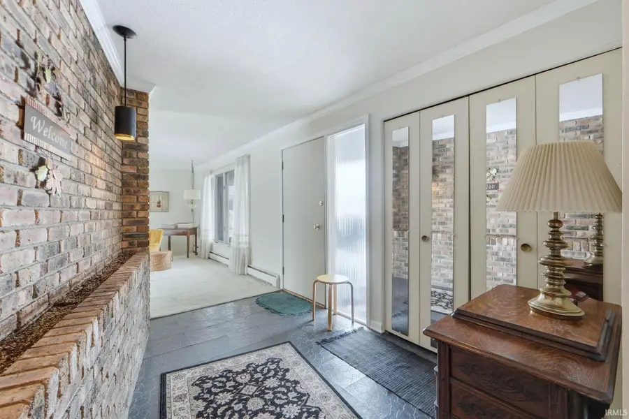 4002 Dalewood Drive, Fort Wayne, IN 46815 - #3