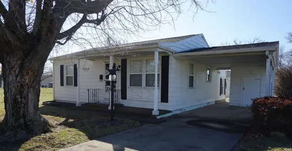 1106 N Weinbach Avenue, Evansville, IN 47711