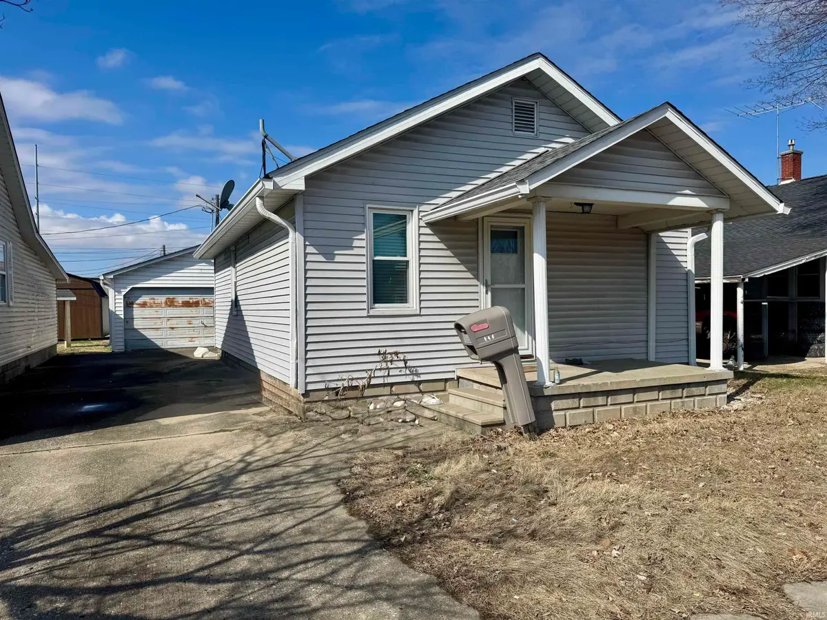 211 N Mccreary Street, Fort Branch, IN 47648 - #1