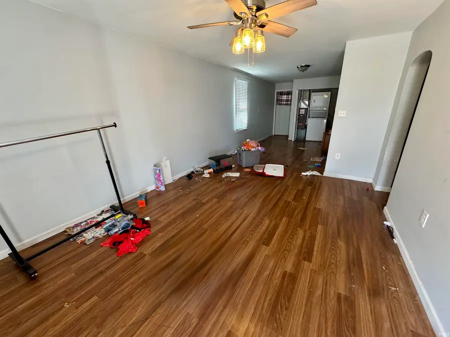 211 N Mccreary Street, Fort Branch, IN 47648 - #2