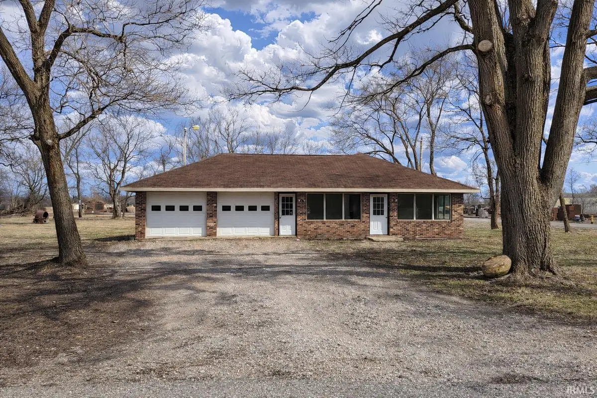 612 Arrasmith Avenue, Cayuga, IN 47928 - #1