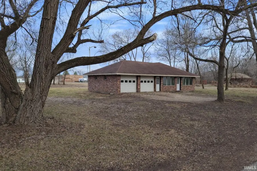 612 Arrasmith Avenue, Cayuga, IN 47928 - #2