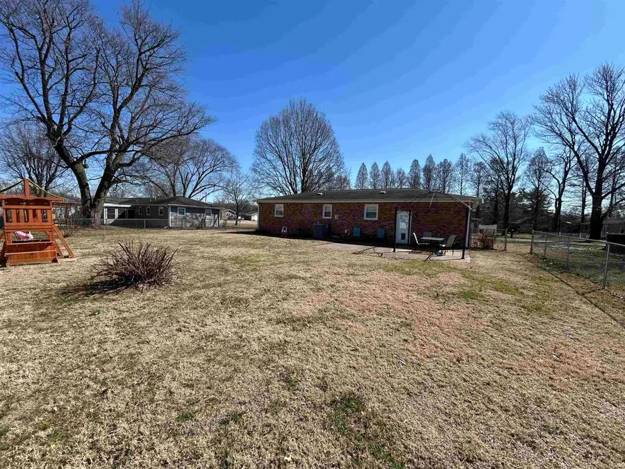 206 Eastgate Drive, Vincennes, IN 47591 - #3