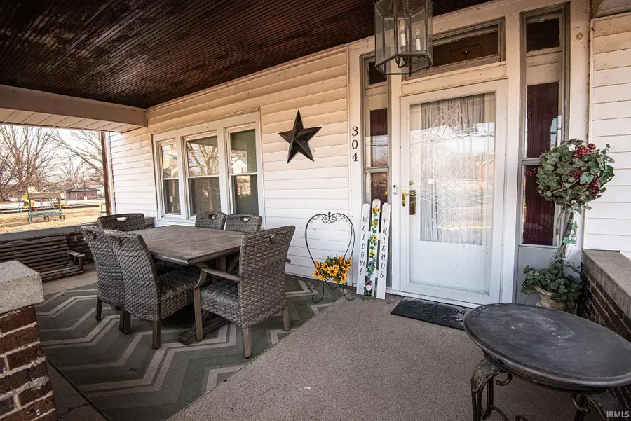 304 S 9th Street, Vincennes, IN 47591 - #2