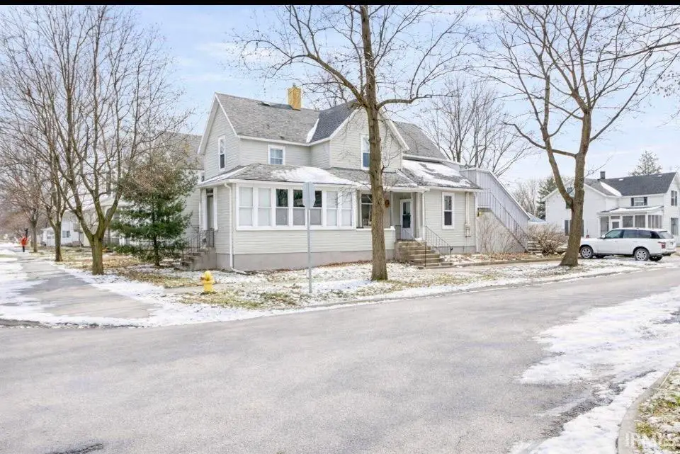 531 W Beardsley Avenue, Elkhart, IN 46514 - #1