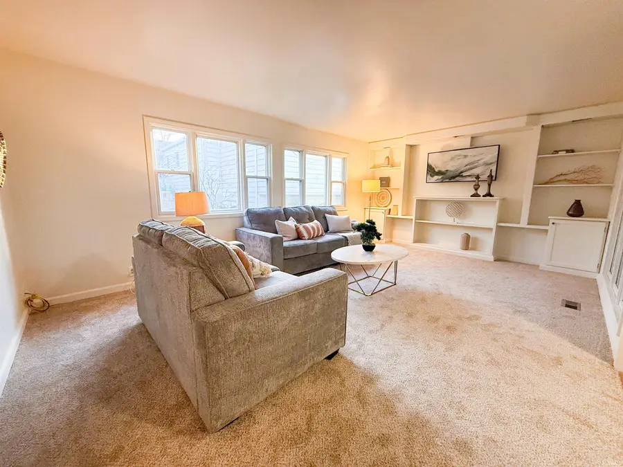 1137 Echo Drive, South Bend, IN 46614 - #3