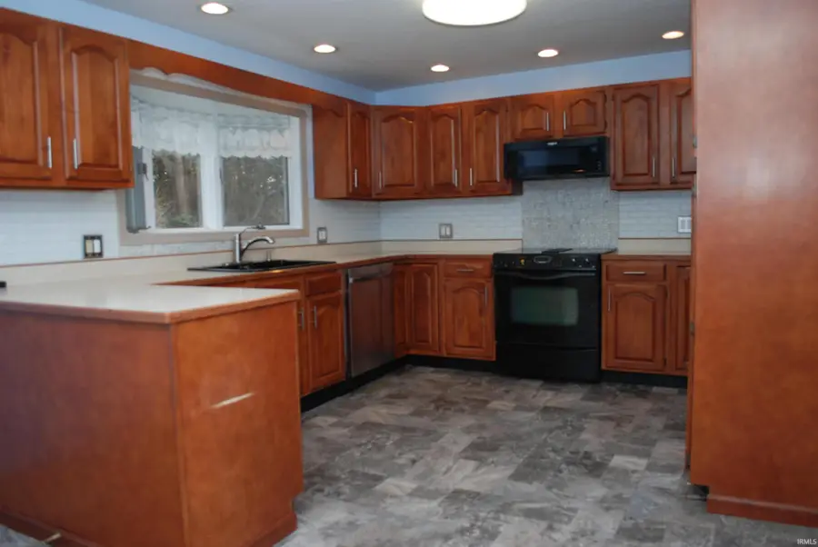 714 Pennsylvania Avenue, Plymouth, IN 46563 - #3